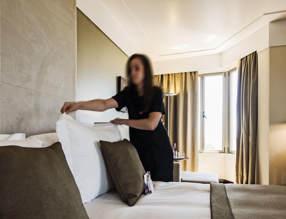 CROWNE PLAZA PORTO photo 2