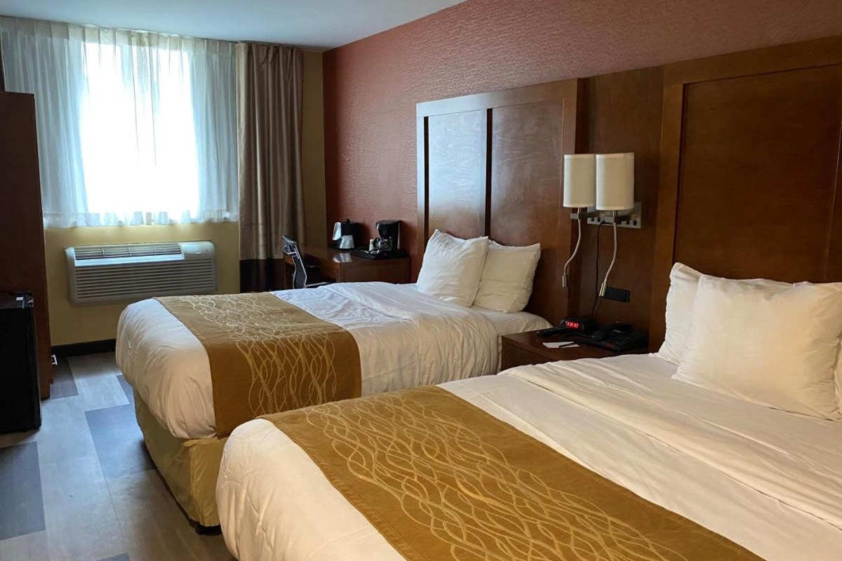Ramada by Wyndham New York Times Square West photo 1