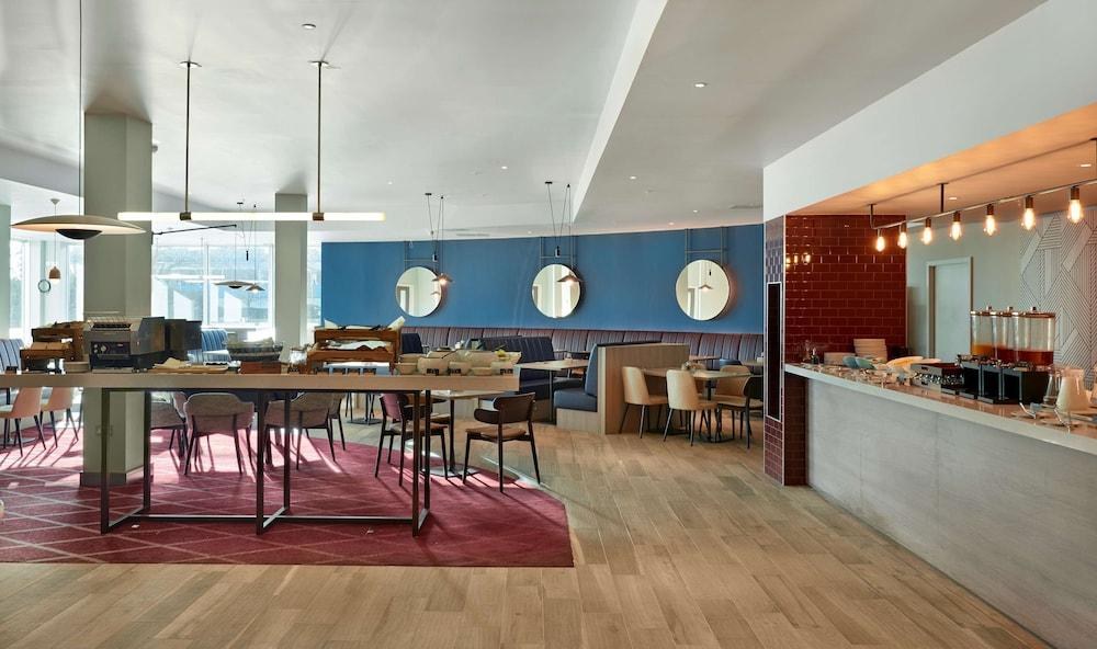 HYATT PLACE LONDON HEATHROW AIRPORT photo 2