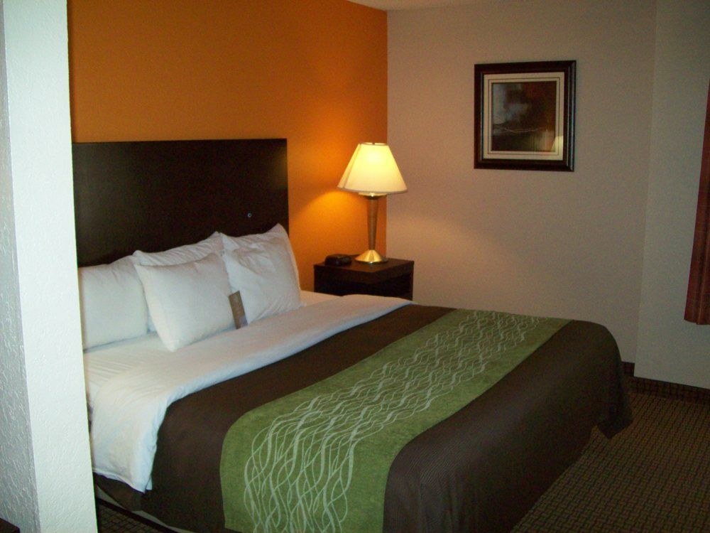 COMFORT INN HWY. 290/NW