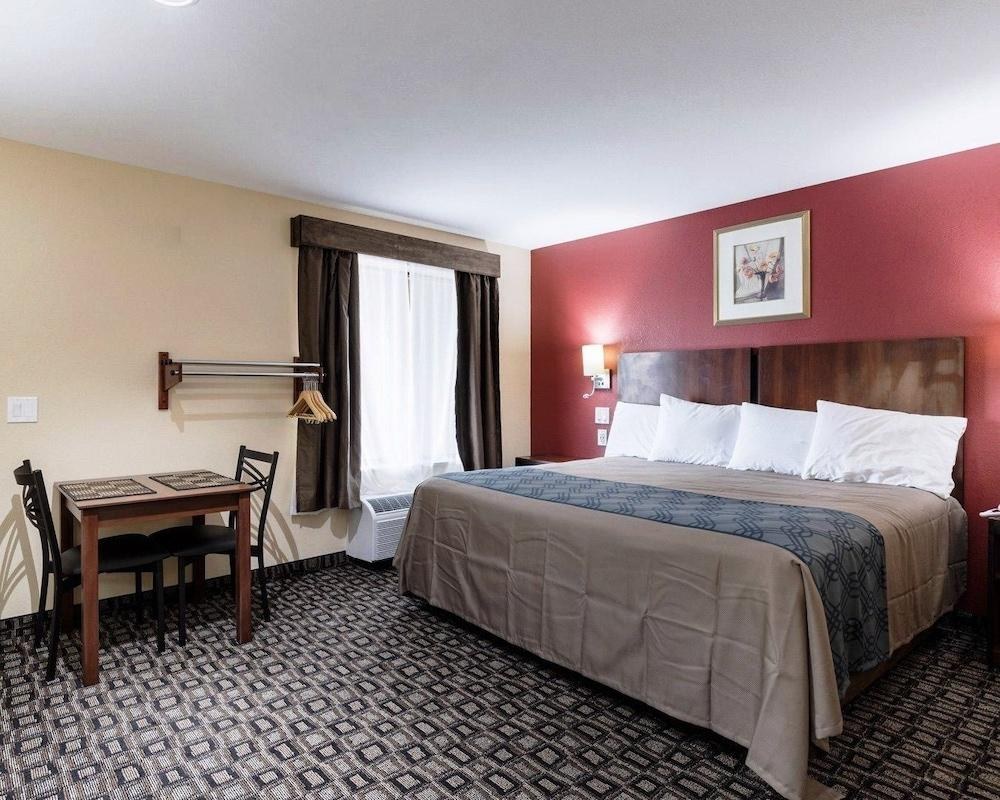 Americas Best Value Inn Near NRG Park Medical Center photo 3