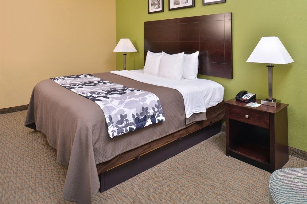 SLEEP INN & SUITES