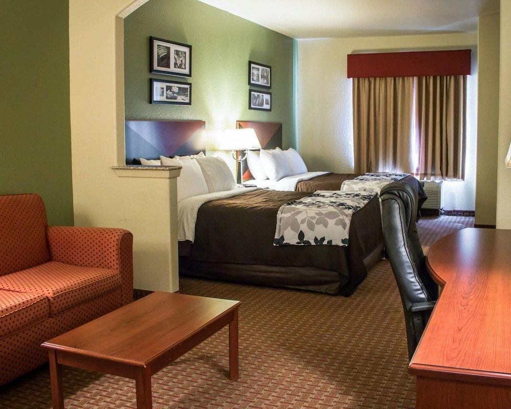 SLEEP INN & SUITES AT SIX FLAGS photo 3