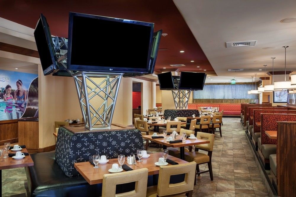 HOLIDAY INN SAN ANTONIO NORTHWEST - SEAWORLD photo 1