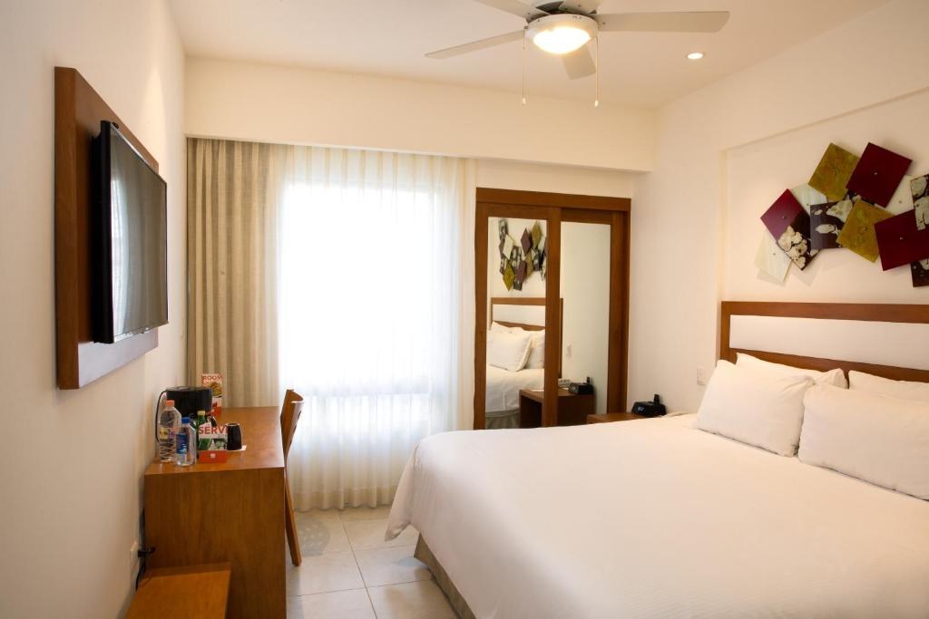 AMBIANCE SUITES HOTEL photo 1