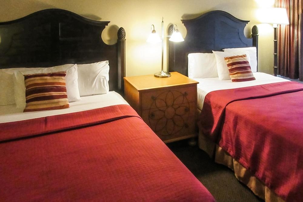 ECONO LODGE EUREKA SPRINGS photo 4