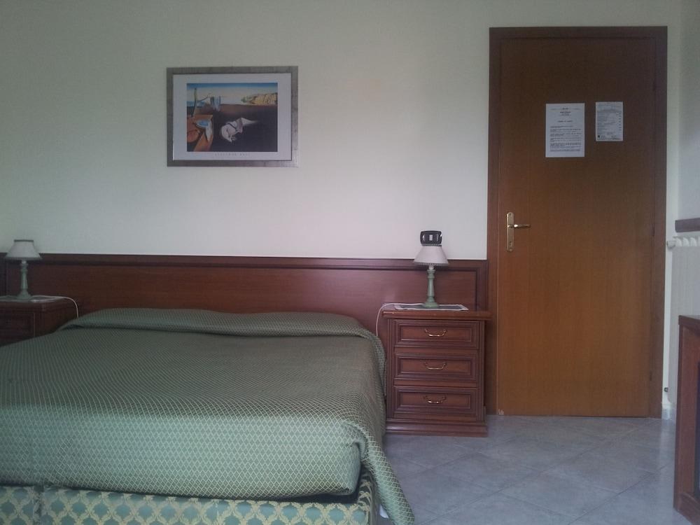 Hotel Octavia photo 2