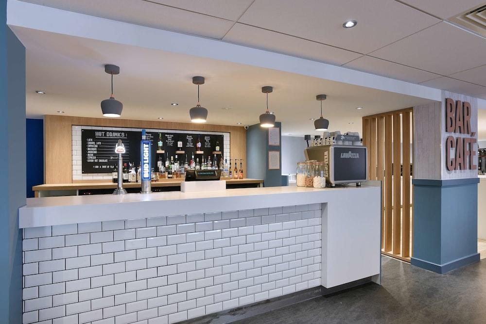 TRAVELODGE EDINBURGH CENTRAL HOTEL ST MARY'S photo 2