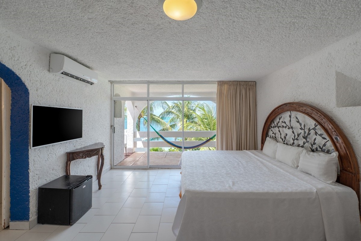MAYA CARIBE photo 2