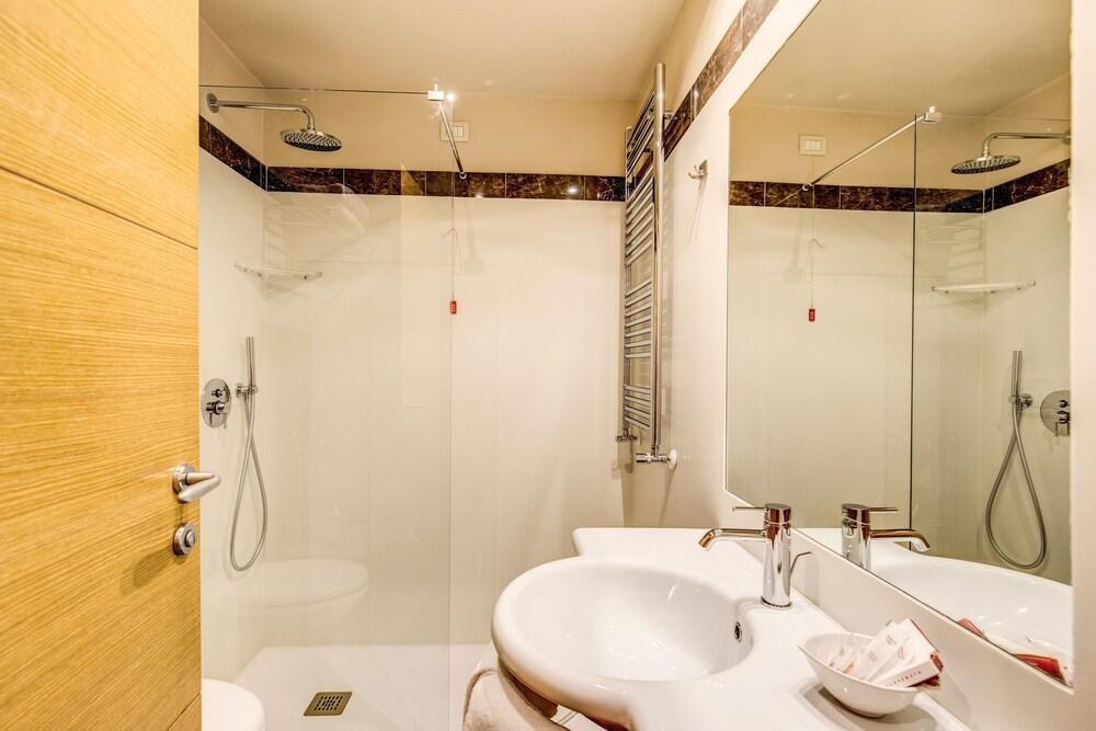 BOUTIQUE HOTEL GALATEA photo 2
