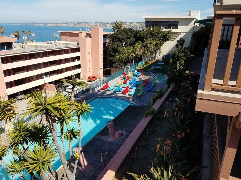 La Jolla Cove Suites