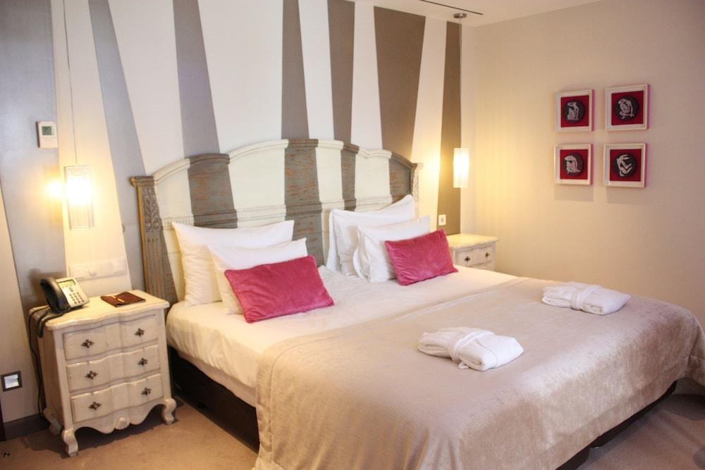 ROMANTIK HOTEL VIVENDA MIRANDA photo 2