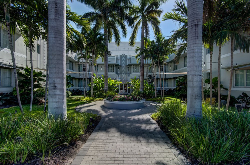SOUTH BEACH HOTEL