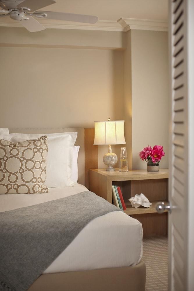 SURF AND SAND RESORT photo 2