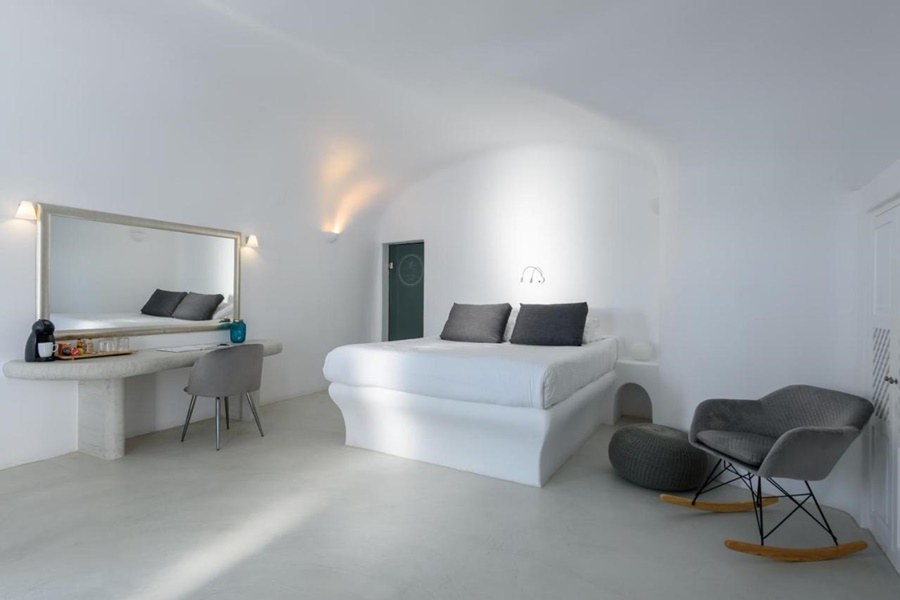 PEGASUS SUITES & SPA photo 2