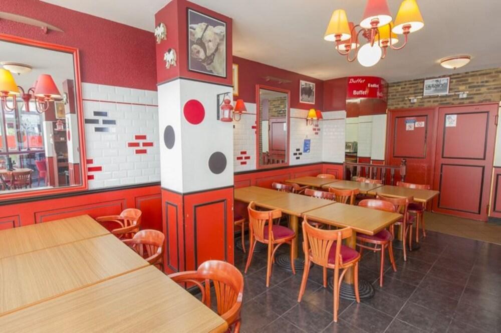 HIPOTEL PARIS HIPPODROME HOTEL photo 4