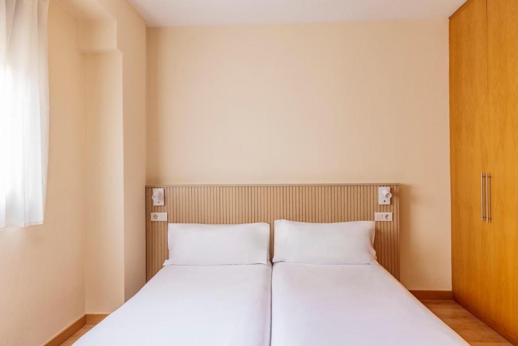 BARCELONA APARTMENT VILLARROEL photo 3