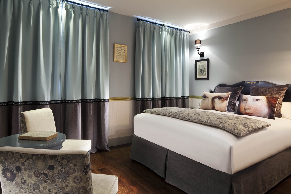 HOTEL LES PLUMES photo 2