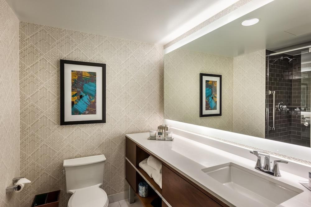 DoubleTree Suites by Hilton Houston by the Galleria photo 3