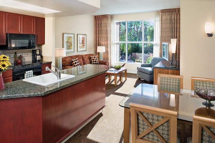 HILTON GRAND VACATIONS SUITES AT THE FLAMINGO photo 2