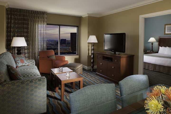 HILTON GRAND VACATIONS SUITES ON THE LAS VEGAS STRIP photo 2