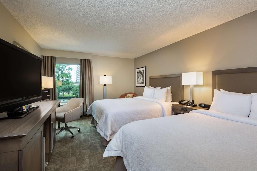 Hampton Inn Houston-Near The Galleria photo 2