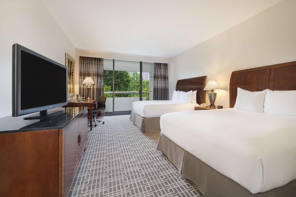 Hilton Houston Post Oak by the Galleria photo 3