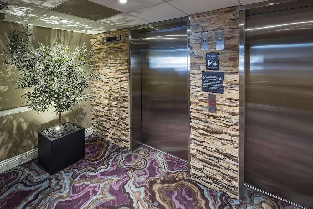 Hampton Inn San Diego-Kearny Mesa photo 2