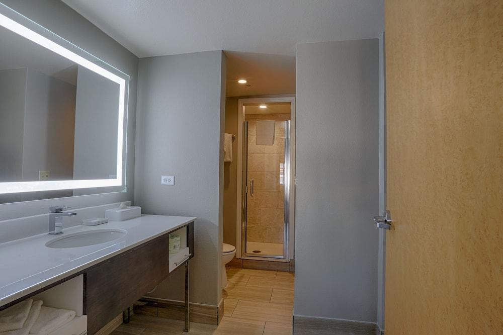 Hampton Inn Tropicana photo 4