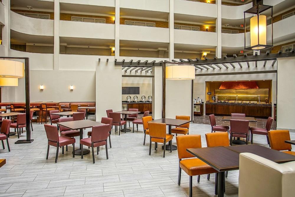 Embassy Suites by Hilton San Antonio NW I-10 photo 3