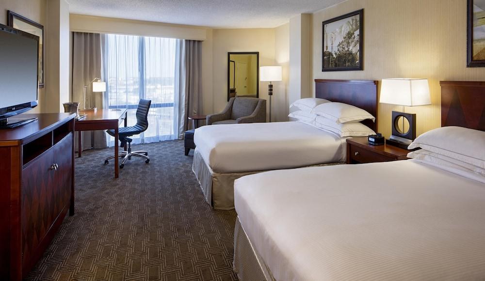 HILTON HOUSTON GALLERIA AREA photo 3