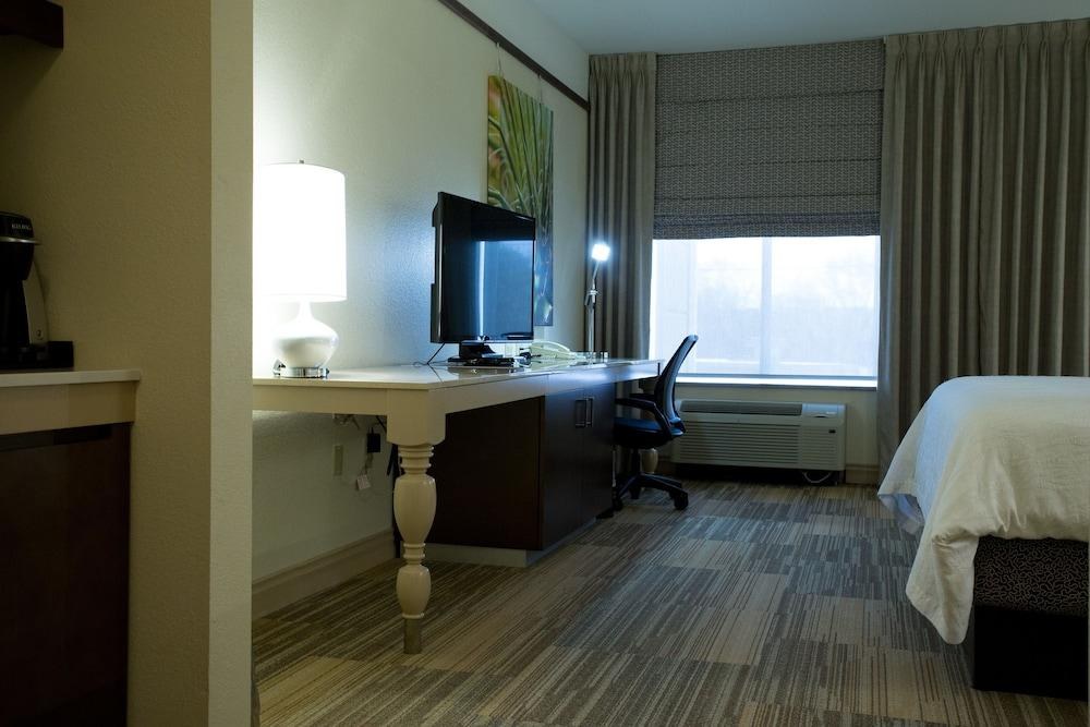 Hilton Garden Inn Bentonville Rogers photo 3