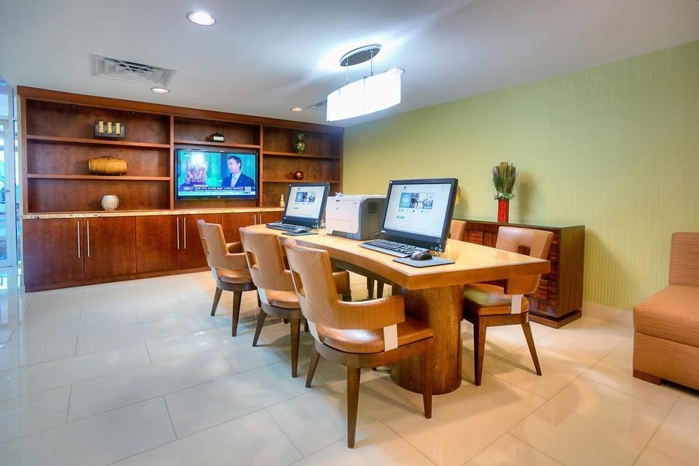 DoubleTree by Hilton Orlando Airport