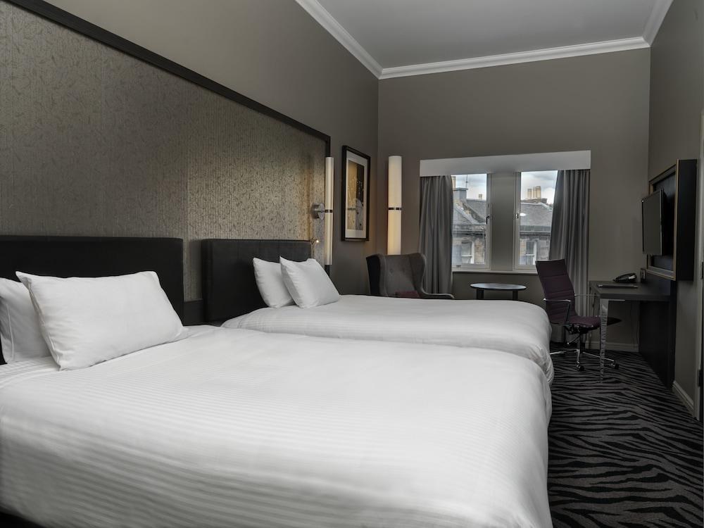 DoubleTree by Hilton Edinburgh City Centre photo 2