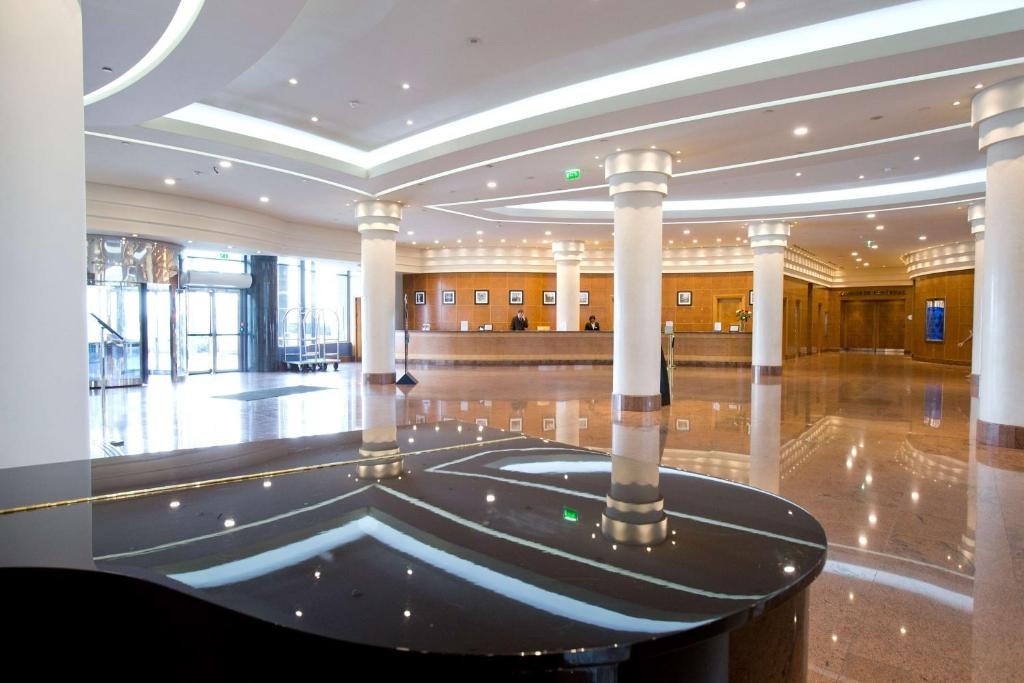 Hilton Paris Charles de Gaulle Airport photo 1