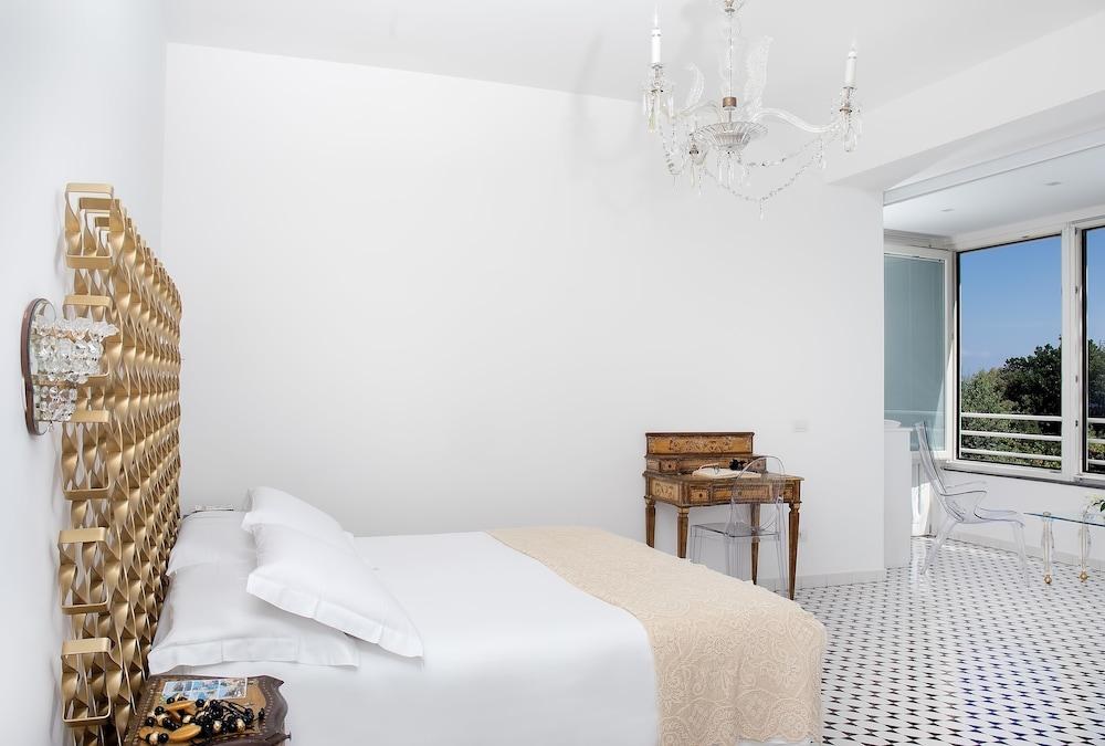 VILLA ORIANA RELAIS photo 2