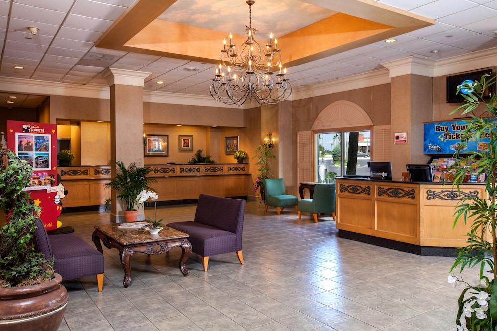 Staybridge Suites Orlando Royale Parc Suites. photo 2