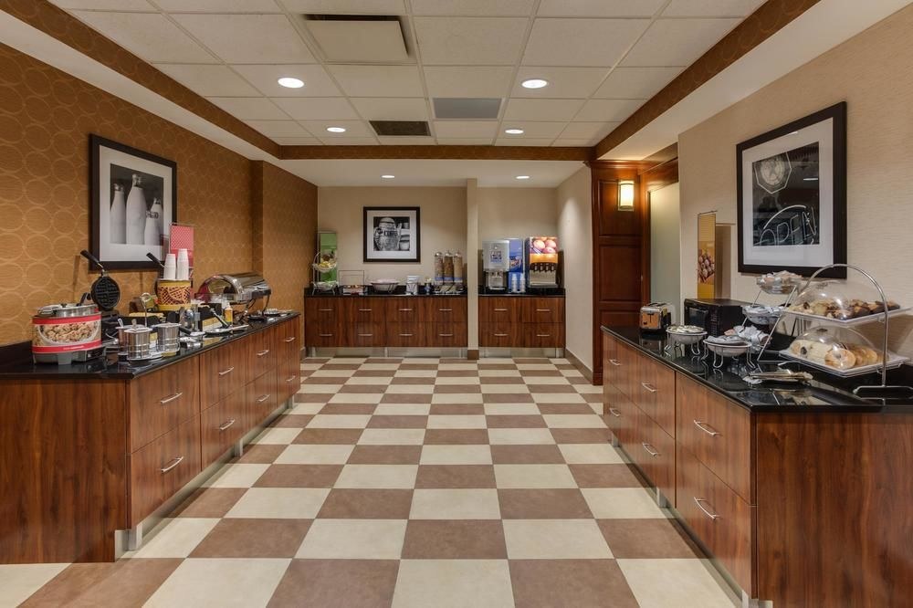 Hampton Inn & Suites Macon I-75 North