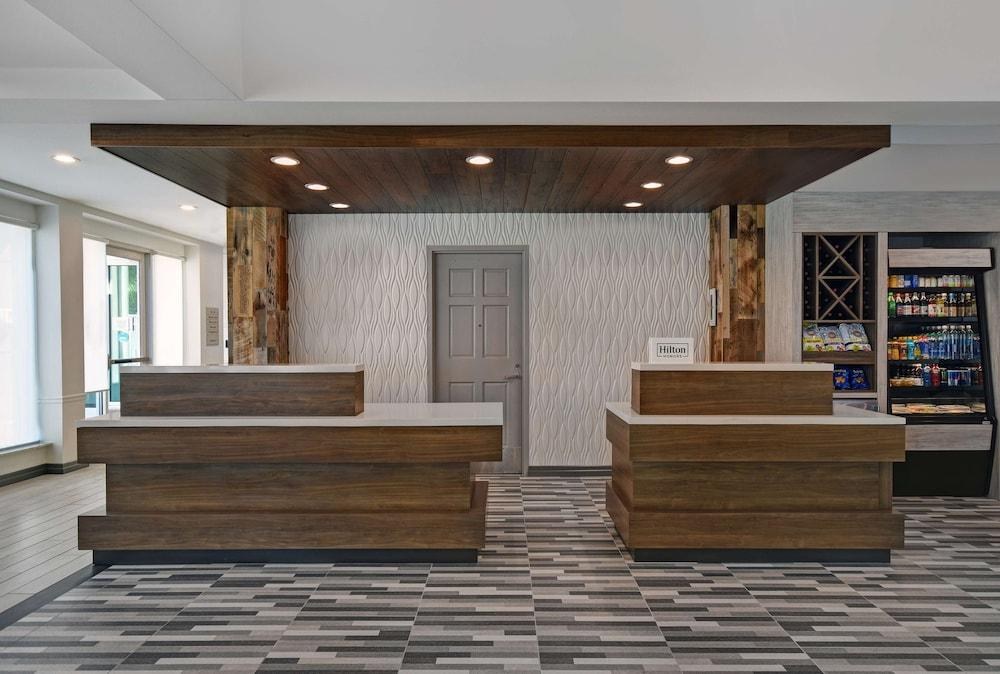 Hilton Garden Inn Houston/Galleria Area photo 2