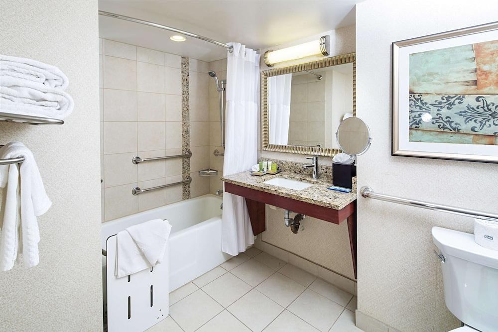 Hilton New York JFK Airport photo 2