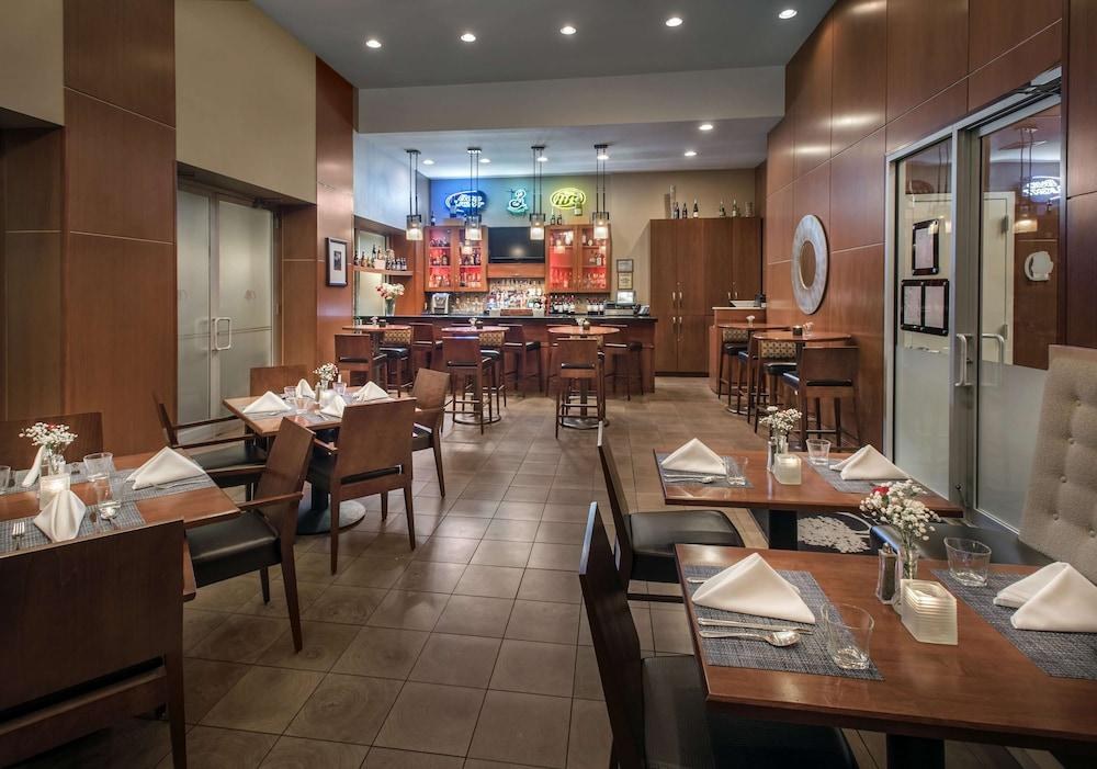 DoubleTree by Hilton New York City - Chelsea photo 3