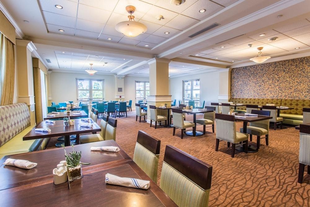 Hilton Garden Inn San Diego/Rancho Bernardo photo 2