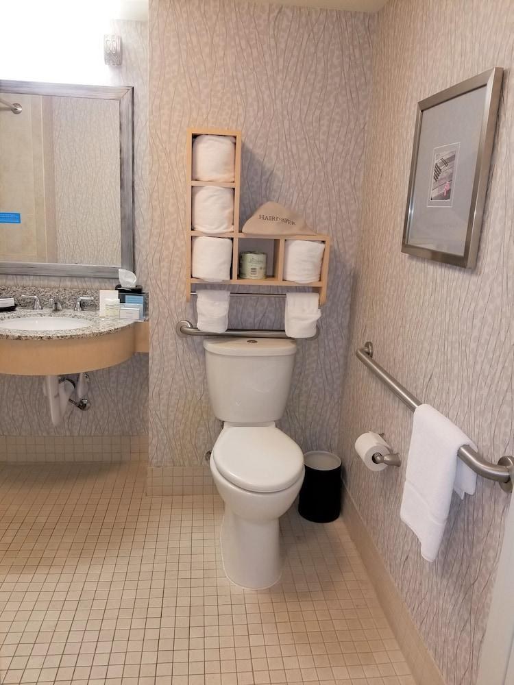 Hampton Inn & Suites Miami/Brickell-Downtown photo 2