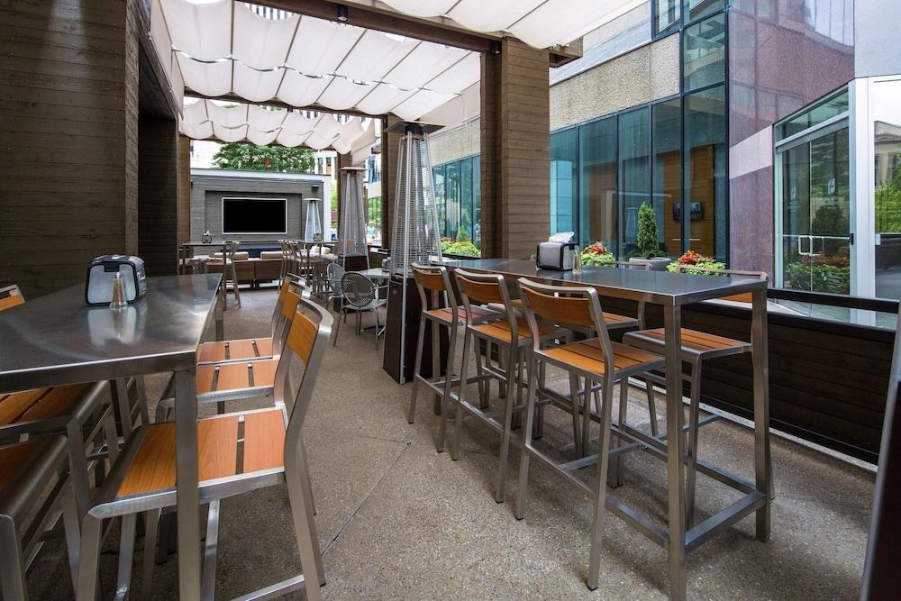 DoubleTree by Hilton Nashville Downtown photo 4