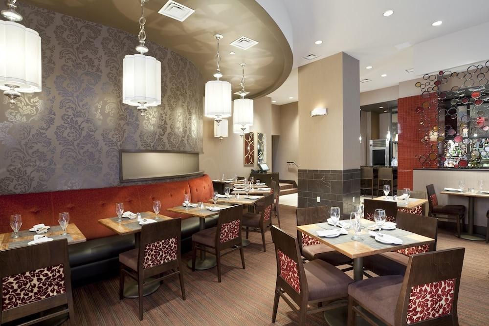 DoubleTree by Hilton New York Downtown photo 4