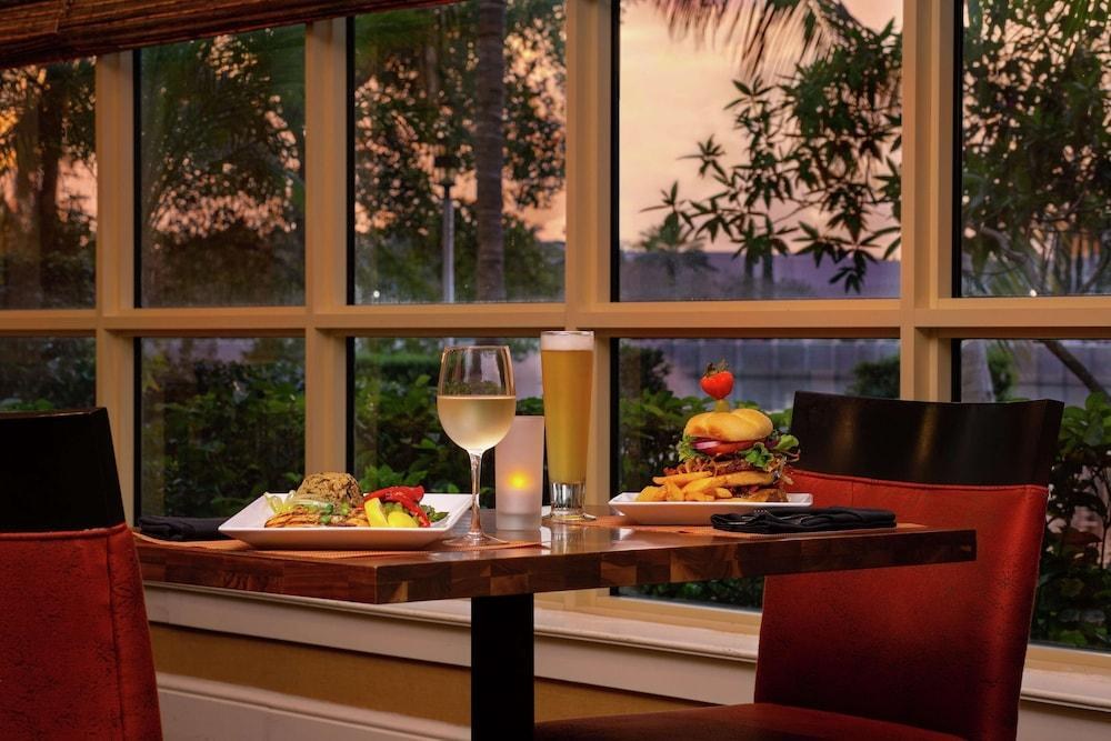 Hilton Garden Inn Palm Beach Gardens photo 2
