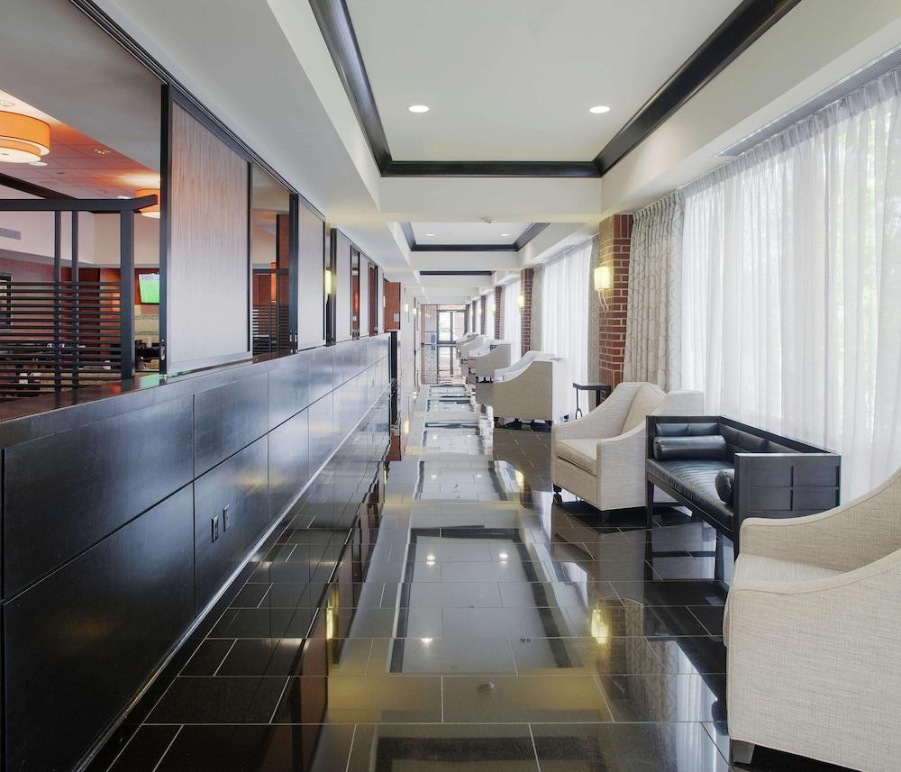 DoubleTree Suites by Hilton Bentonville photo 4