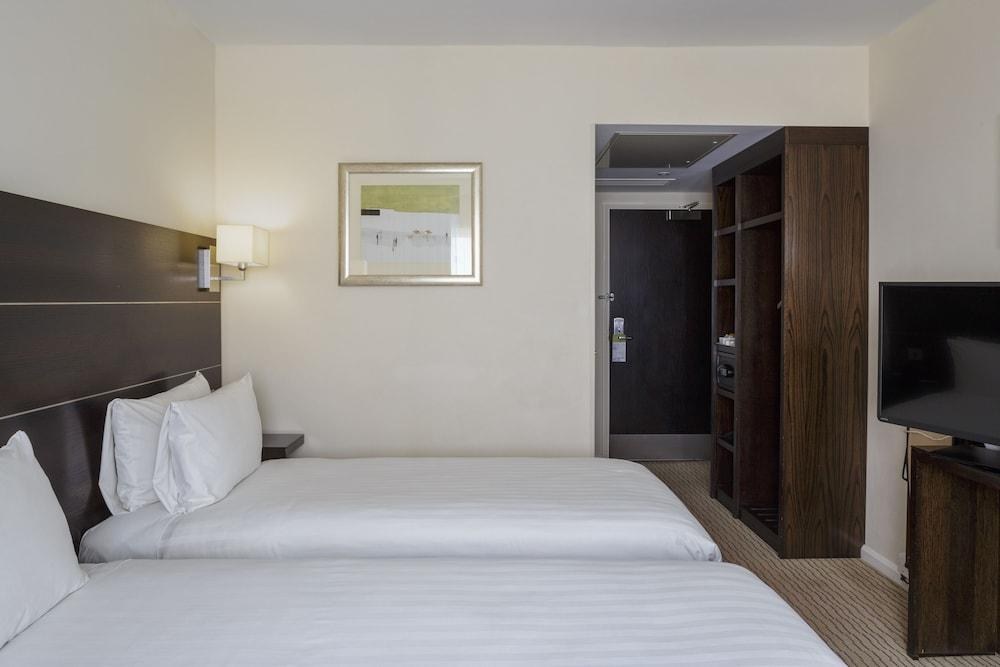 DoubleTree by Hilton London Heathrow Airport photo 4