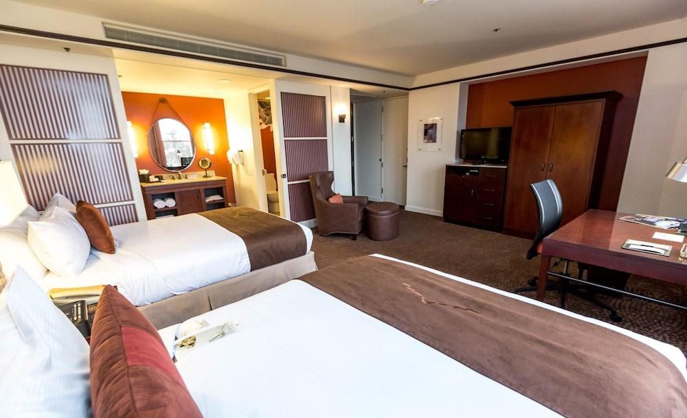 The Emily Morgan San Antonio - a DoubleTree by Hilton photo 3