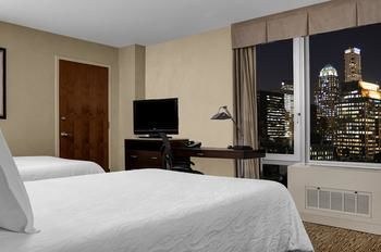 Hilton Garden Inn New York/West 35th Street photo 1